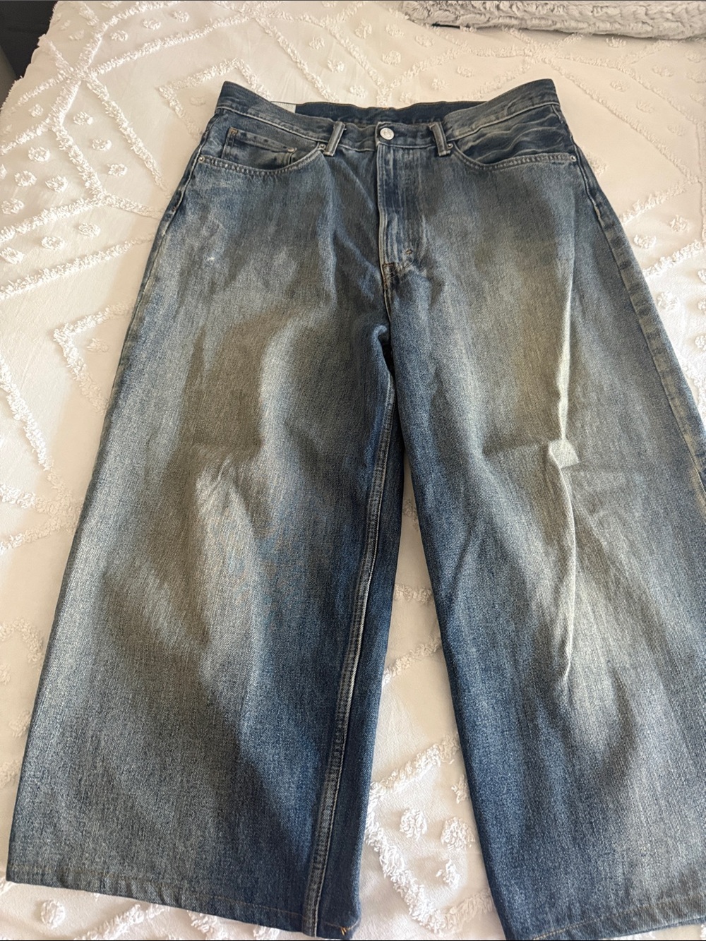 H&M Men's Wide-Leg Denim Jeans in Faded Blue
